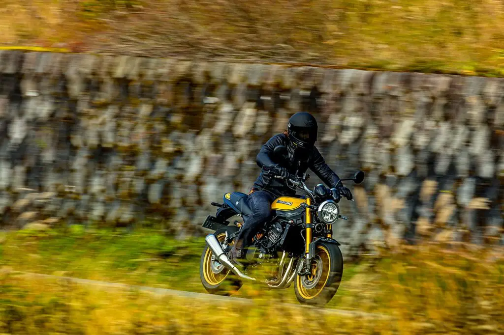 2023 Kawasaki Z900RS SE