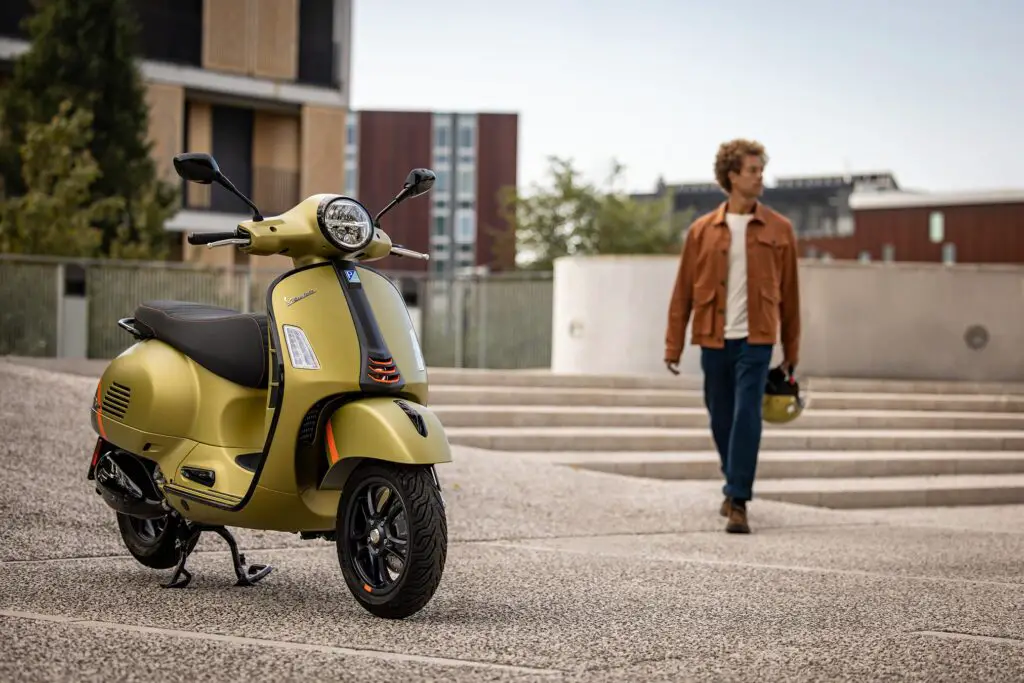 2023 Vespa GTS Super 300 Sport