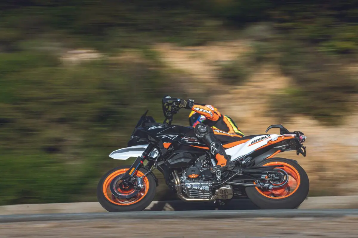 2023 KTM 890 SMT