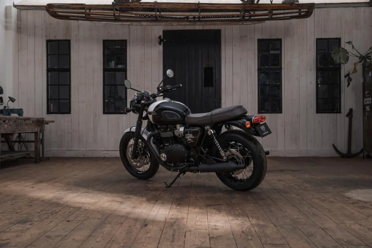 2023 Triumph Bonneville T120 Black DGR