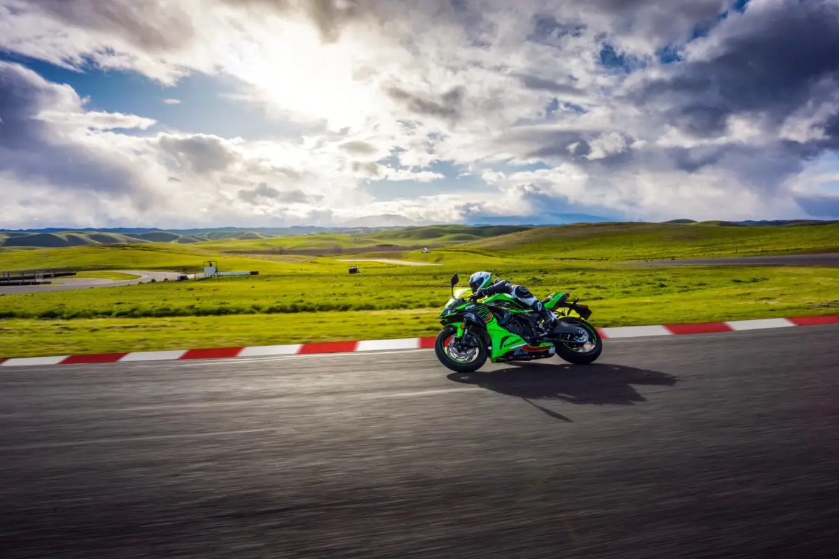 2024 Kawasaki Ninja ZX-6R KRT Edition