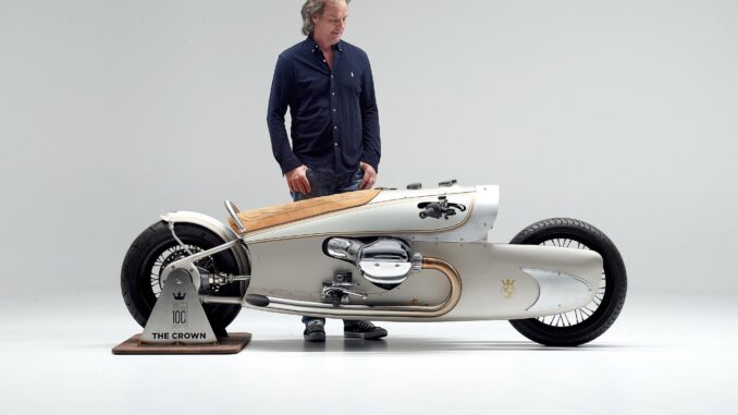 2024 BMW R18 The Crown