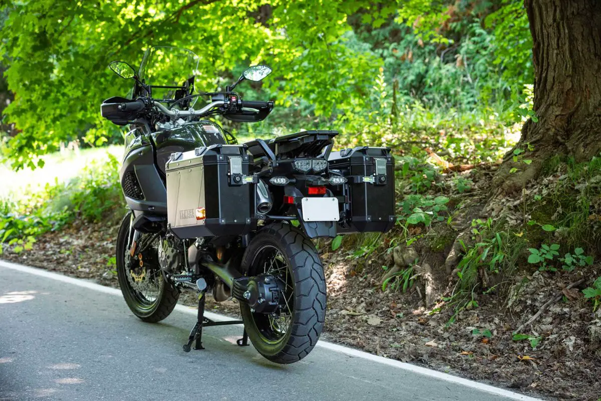 2024 Yamaha Super Tenere ES