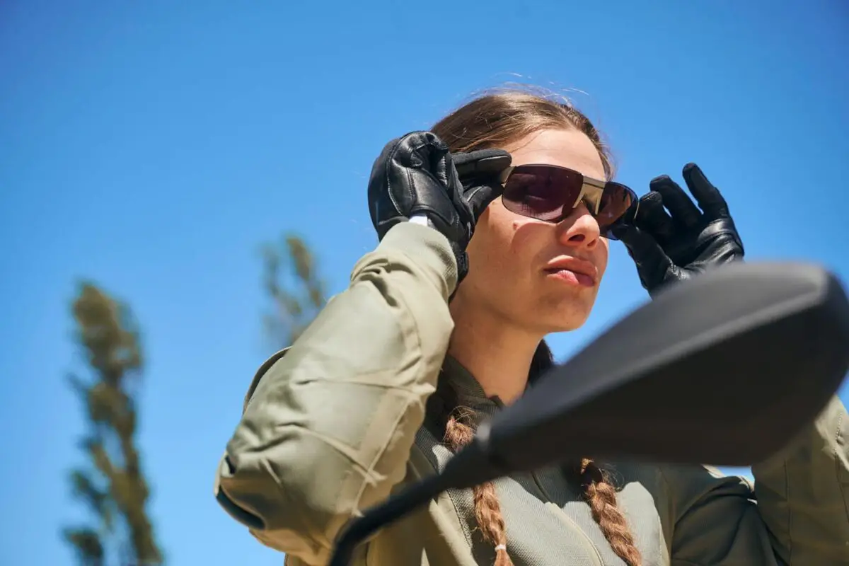 Inspiration Friday Motorcycle Smartglasses & Virtual Reality