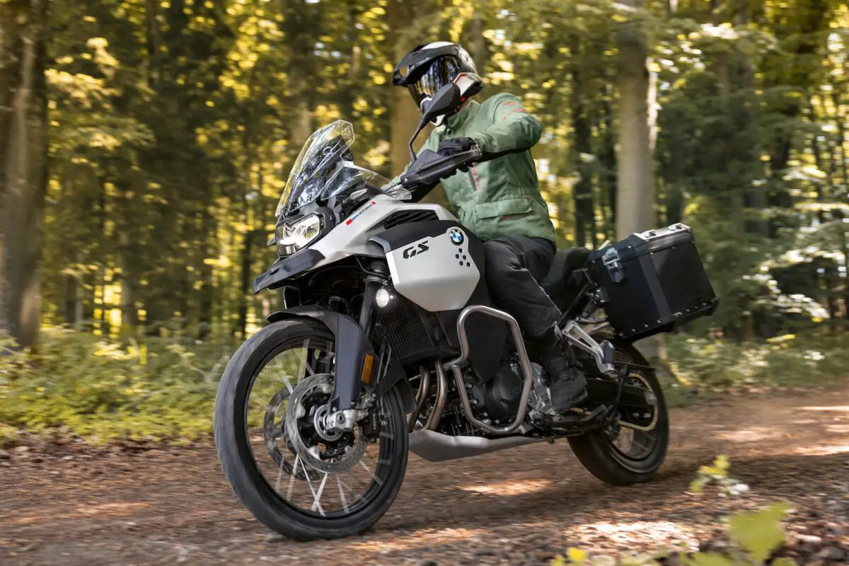 2024 BMW F900GS Adventure