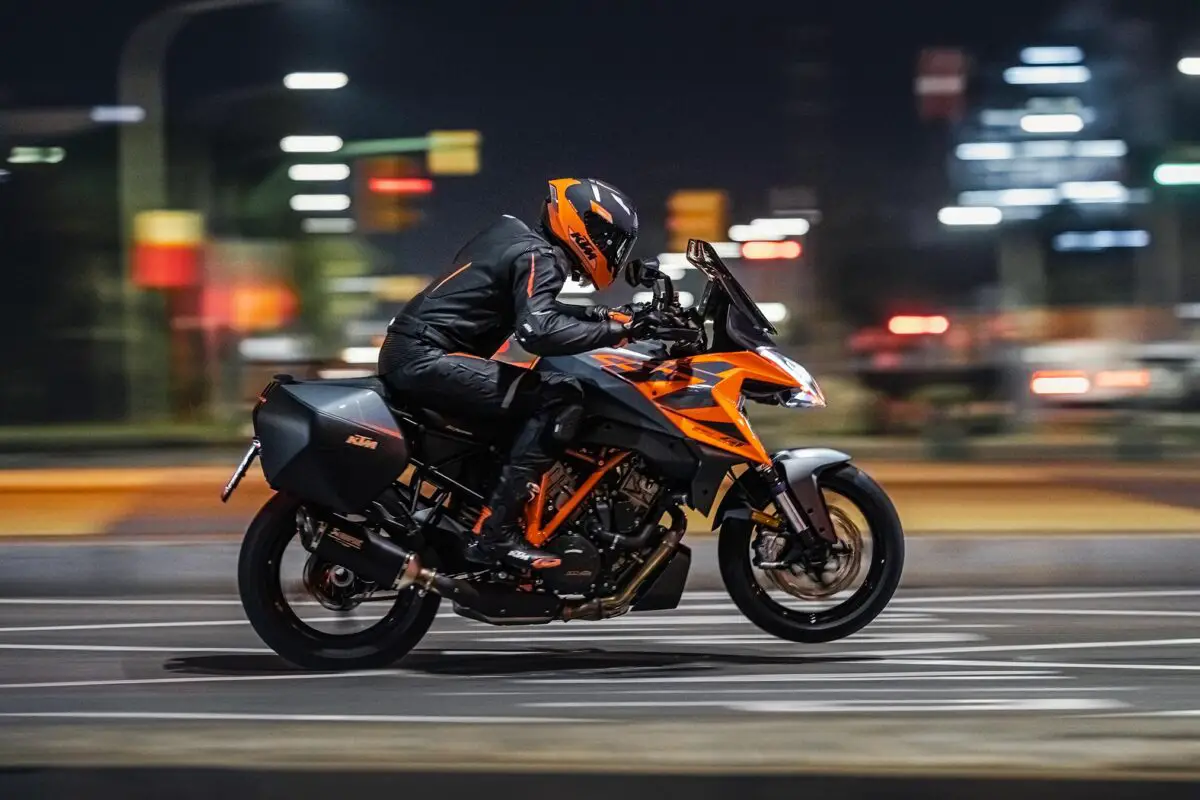 2024 KTM 1290 Super Duke GT