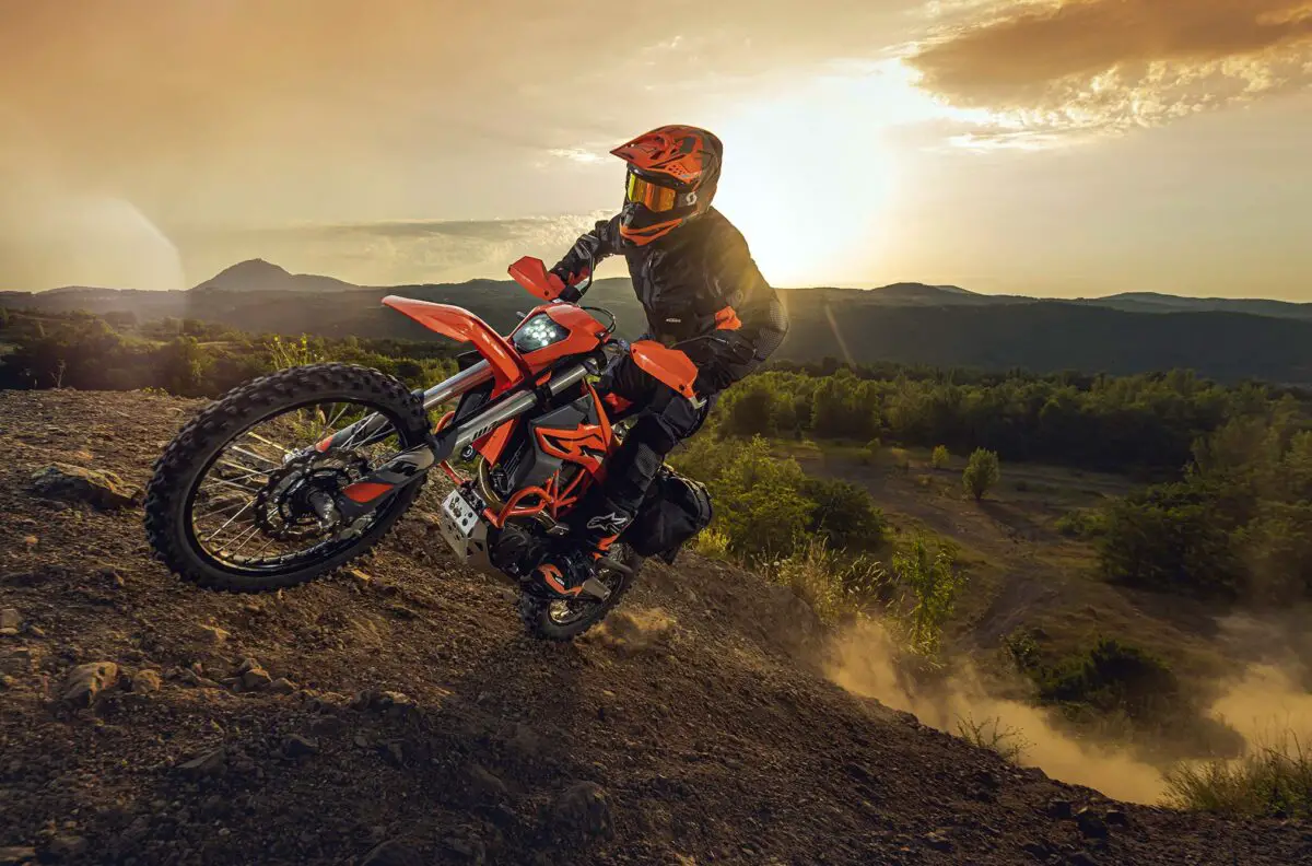 2024 KTM 690 Enduro R