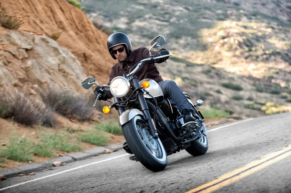 2024 Kawasaki Vulcan 900 Classic