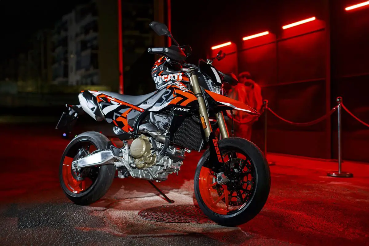 2024 Ducati Hypermotard 698 Mono RVE