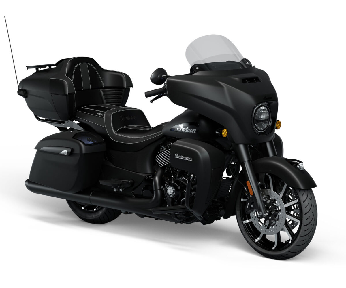 2024 Indian Roadmaster Dark Horse with PowerBand Audio Package
