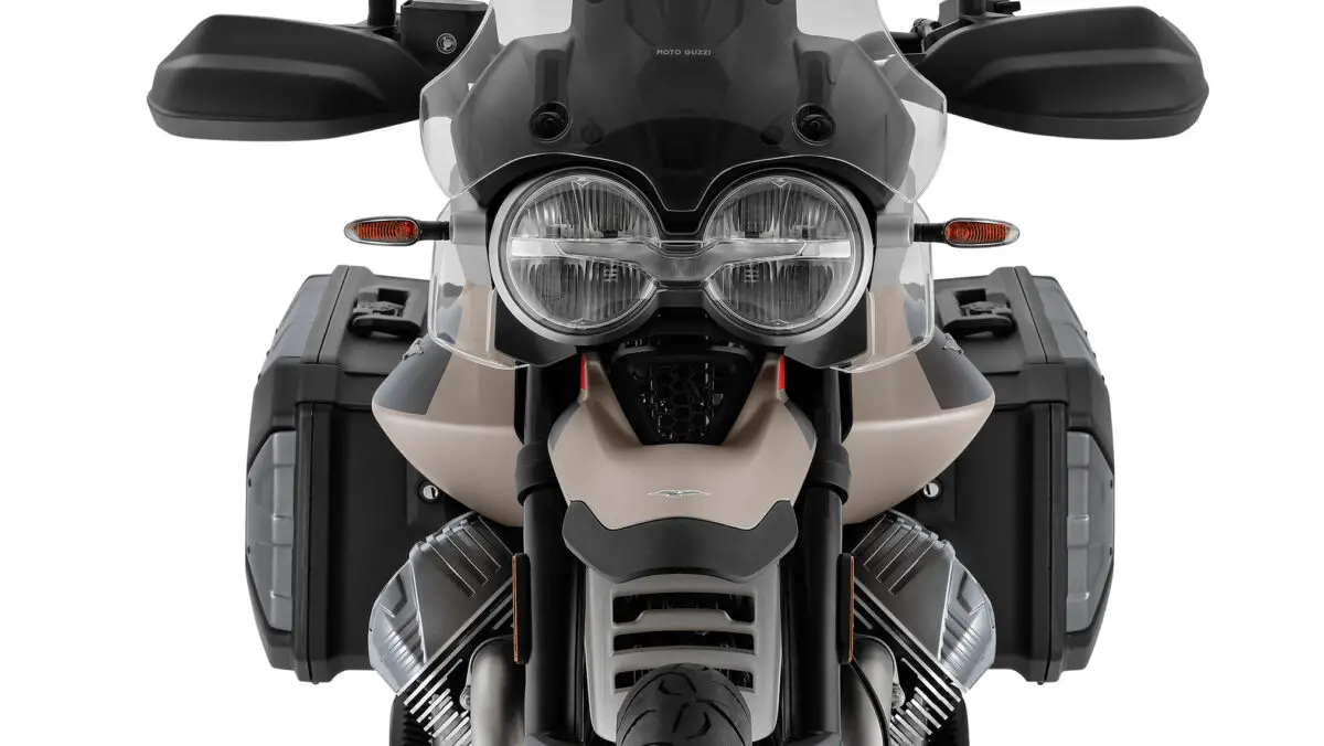 2024 Moto Guzzi V85 TT Travel