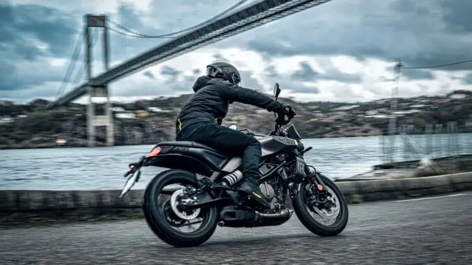 2024 Husqvarna Svartpilen 401