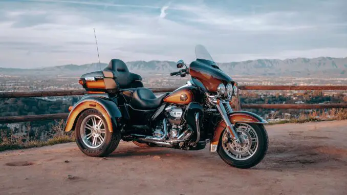 2024 Harley-Davidson Tri Glide Ultra Tobacco Fade