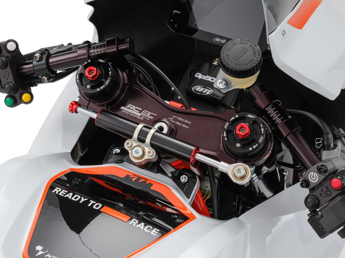 2024 KTM RC8C