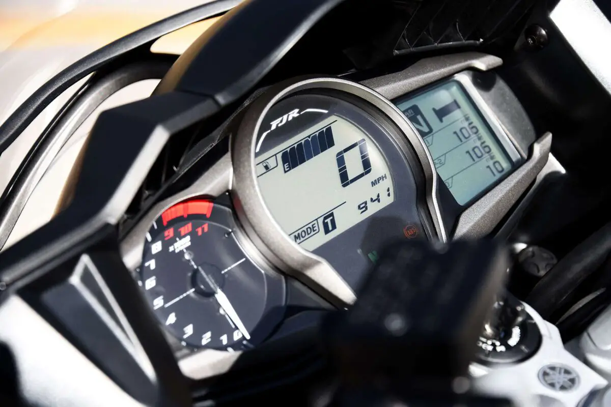 2024 Yamaha FJR1300ES