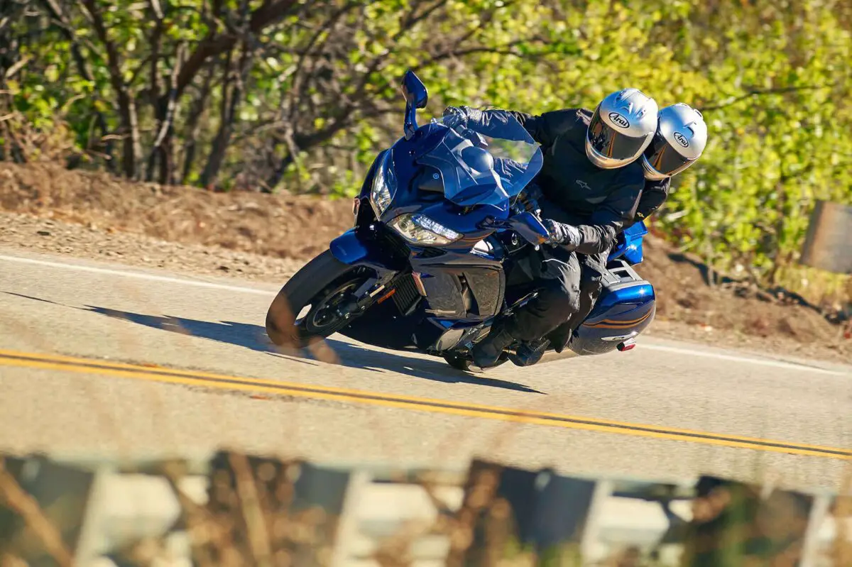 2024 Yamaha FJR1300ES