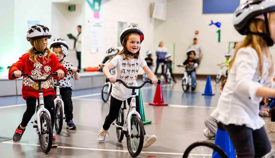 Inspiration Friday: Flying Piston Benefit Auction