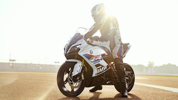 2025 BMW G310RR