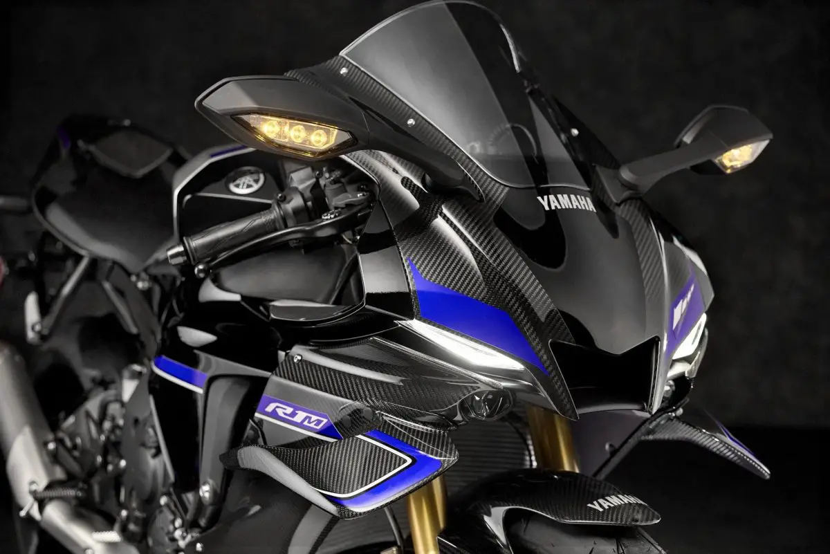 2025 Yamaha YZF-R1M