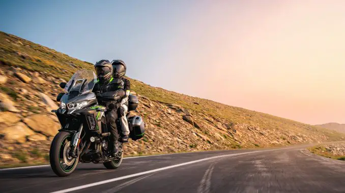 2025 Kawasaki Versys 1100 SE LT ABS