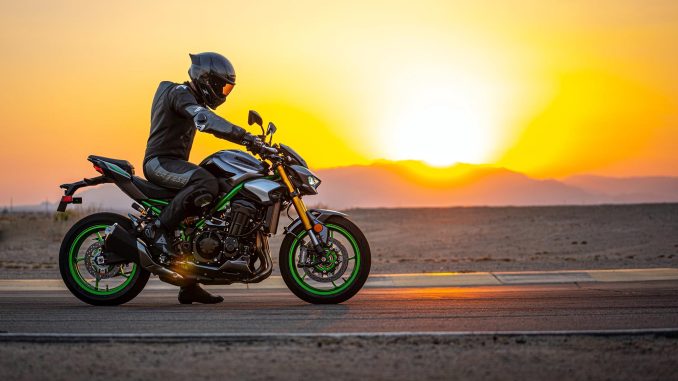 2025 Kawasaki Z900SE ABS