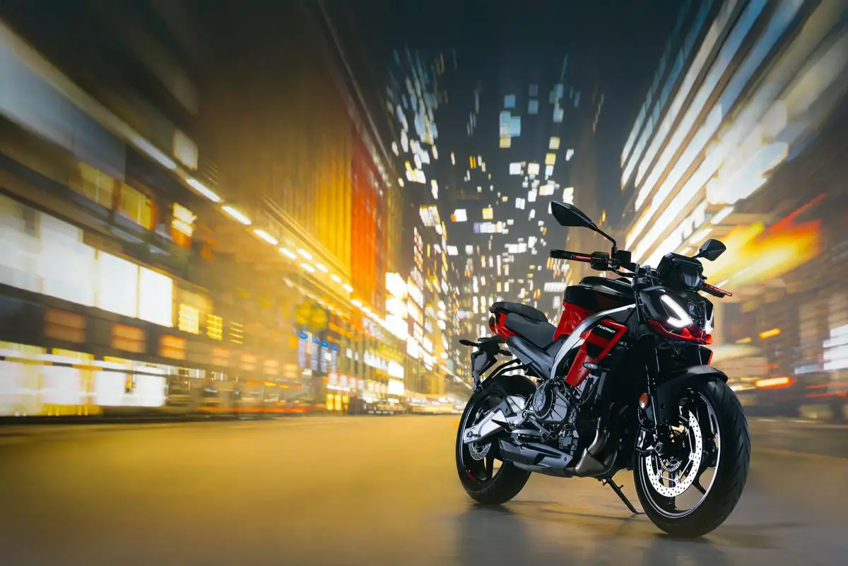 2025 Aprilia Tuono 457