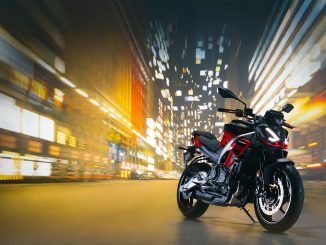 2025 Aprilia Tuono 457