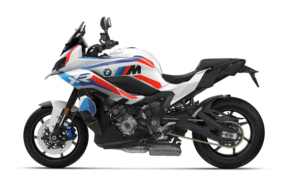 2025 BMW M1000XR
