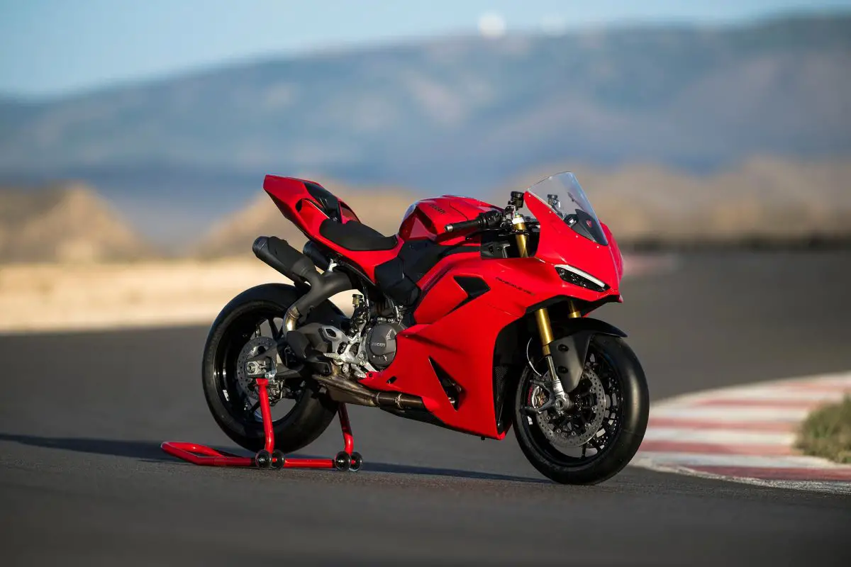 2025 Ducati Panigale V2S