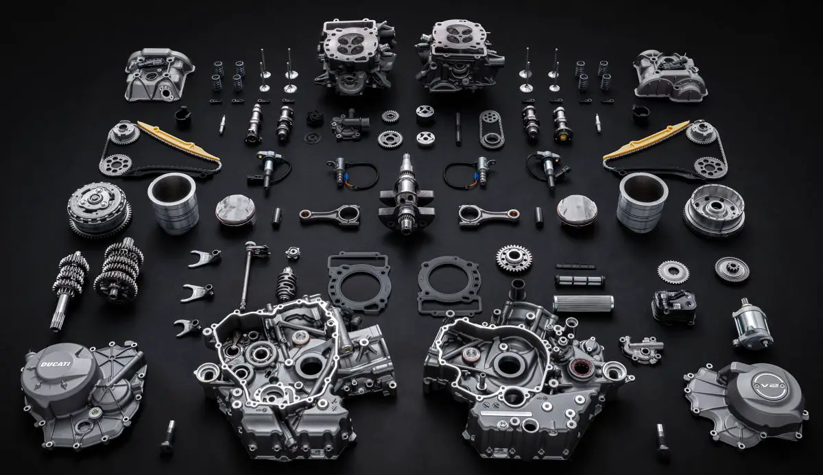 2025 Ducati V2 890cc Engine
