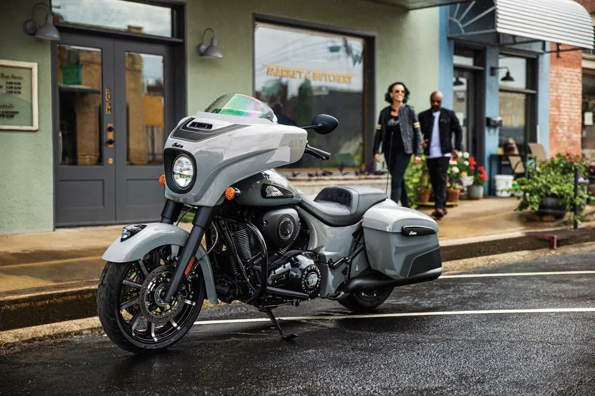 2025 Indian Chieftain Dark Horse