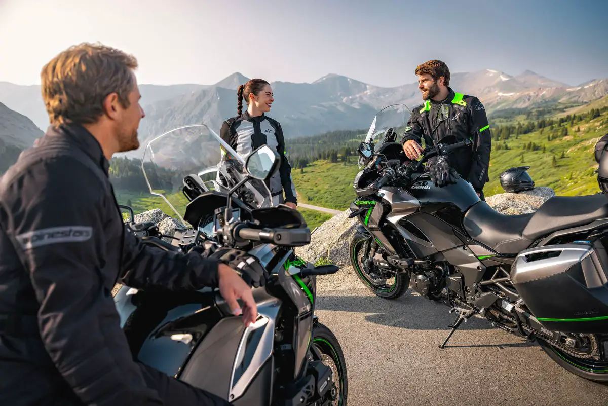 2025 Kawasaki Versys 1100SE