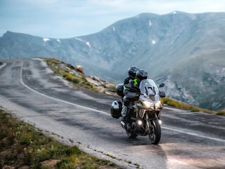 2025 Kawasaki Versys 1100SE