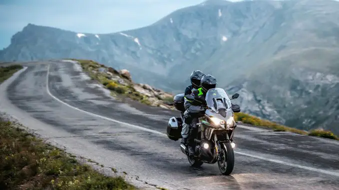 2025 Kawasaki Versys 1100SE