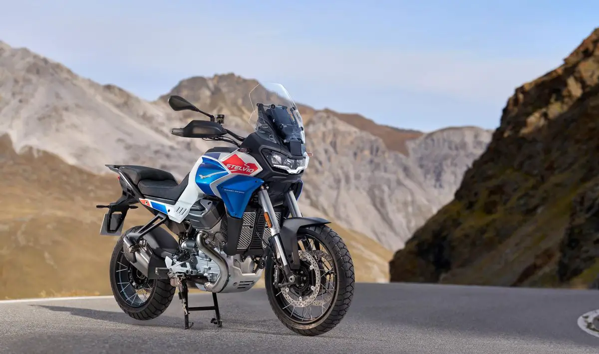 2025 Moto Guzzi Stelvio Duecento Tributo