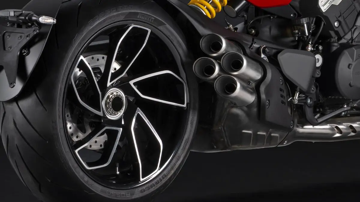 2025 Ducati Diavel V4