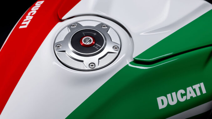 2025 Ducati Panigale Tricolore