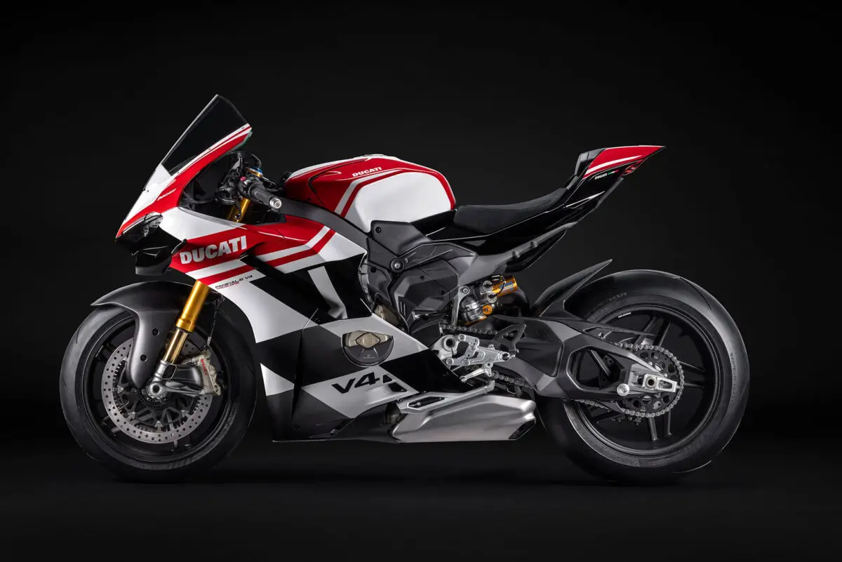 2025 Ducati Panigale Tricolore