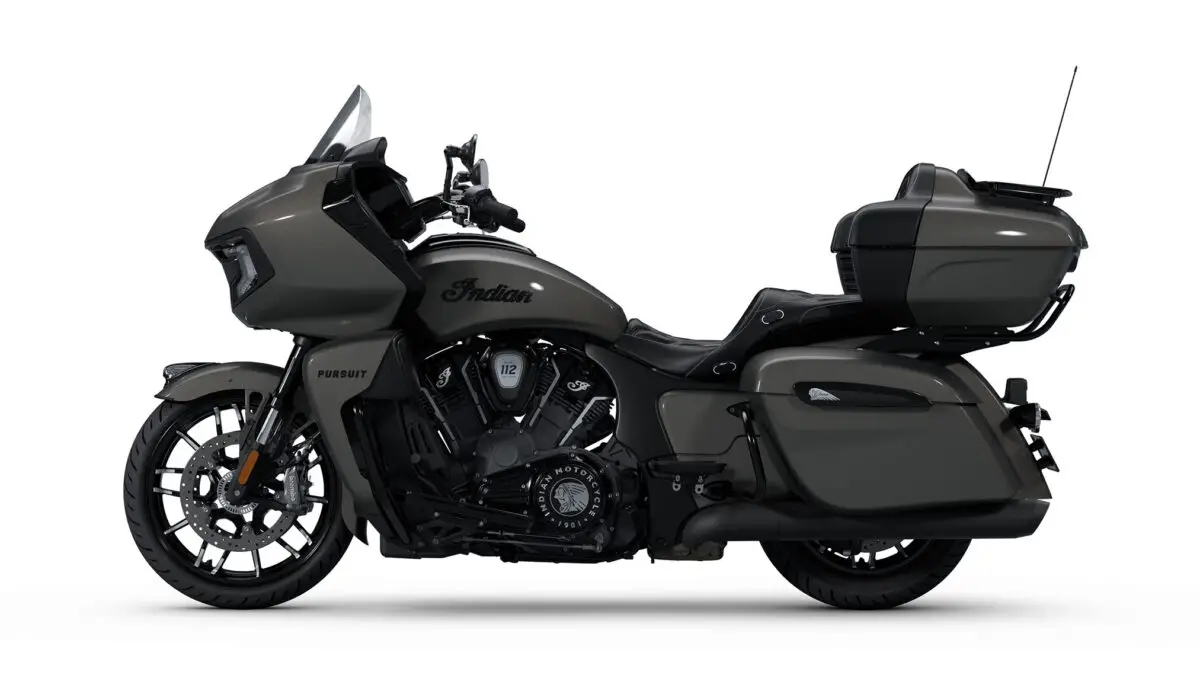 2025 Indian Pursuit Dark Horse