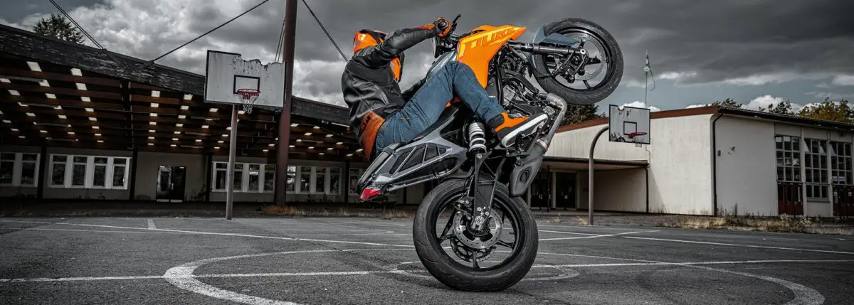 2025 KTM 250 Duke