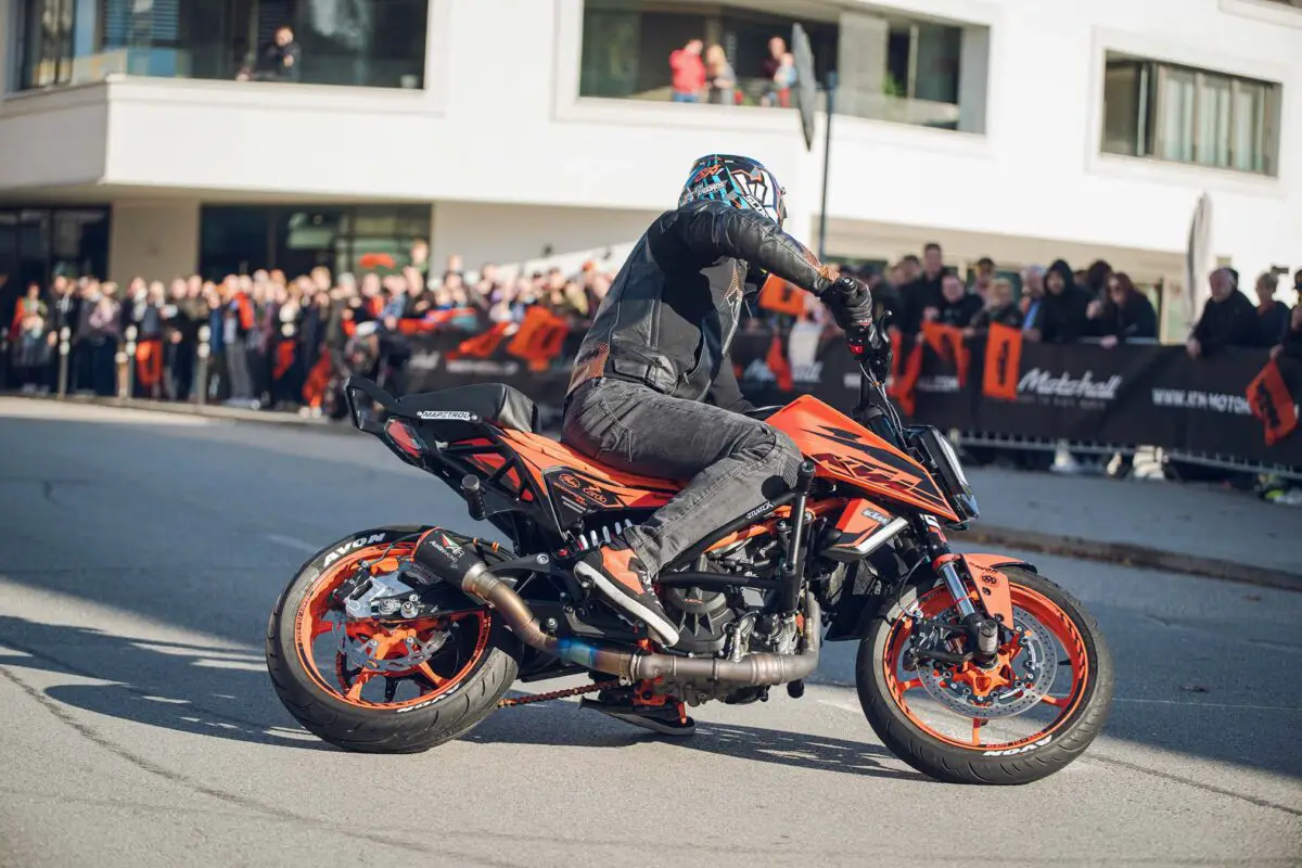 2025 KTM 250 Duke