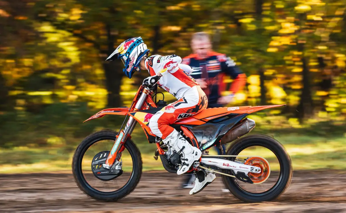 2025 KTM 250 SX-F Factory Edition