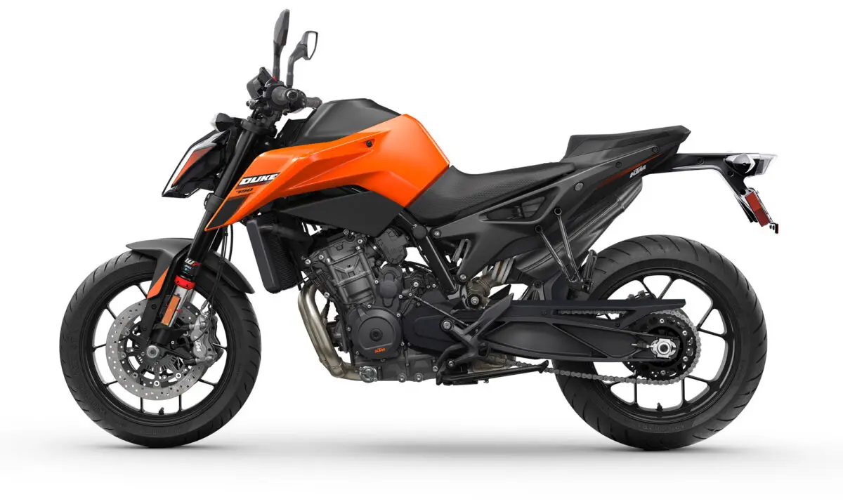 2025 KTM 790 Duke