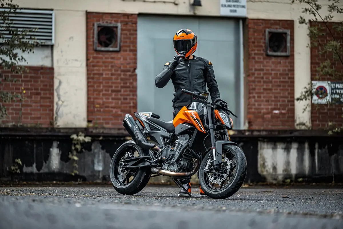 2025 KTM 790 Duke
