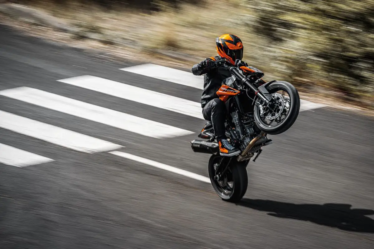 2025 KTM 790 Duke