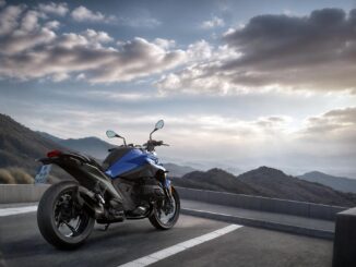 2026 BMW R1300R