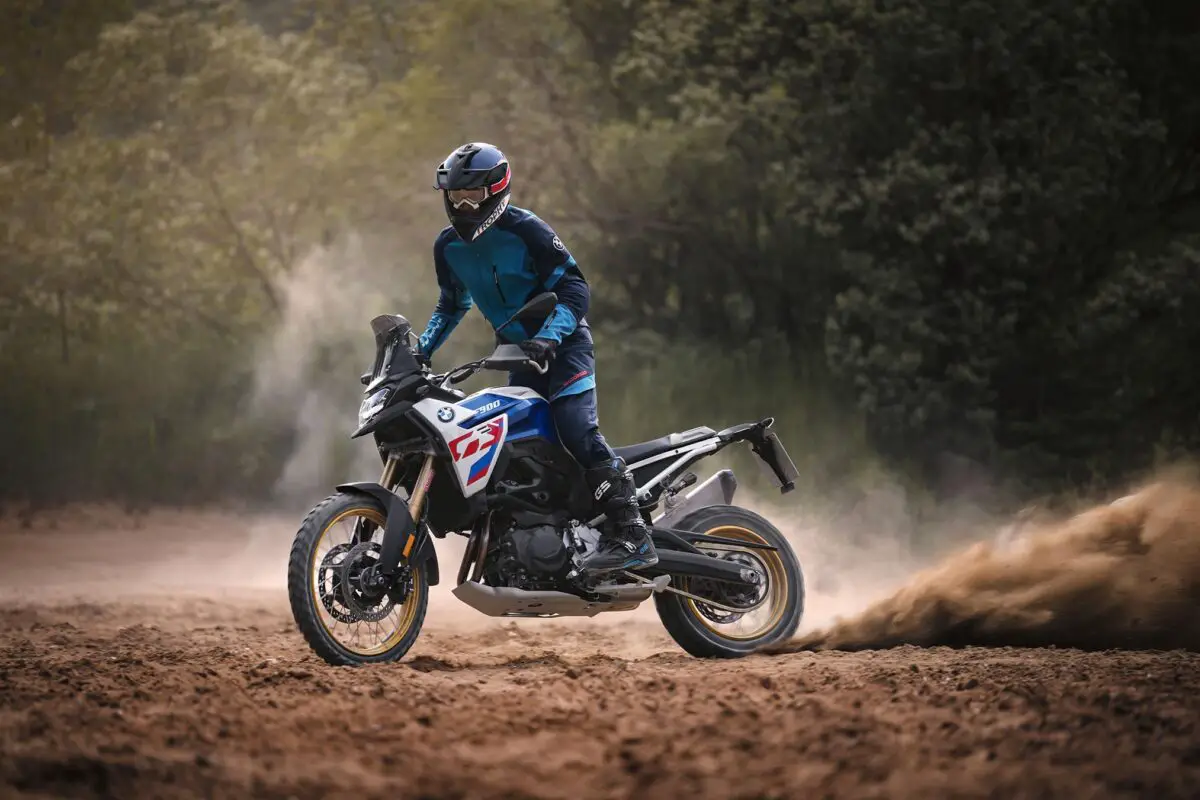 2026 BMW F900GS
