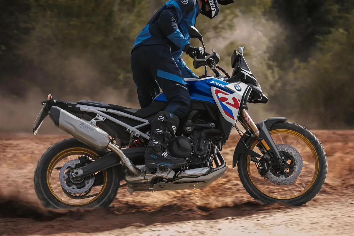 2026 BMW F900GS