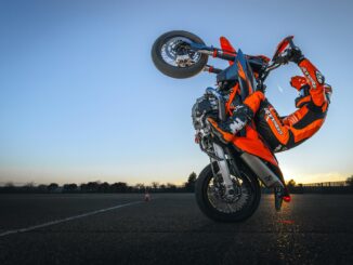 2026 KTM 690 SMC R