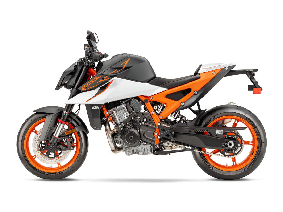2026 KTM 990 Duke R